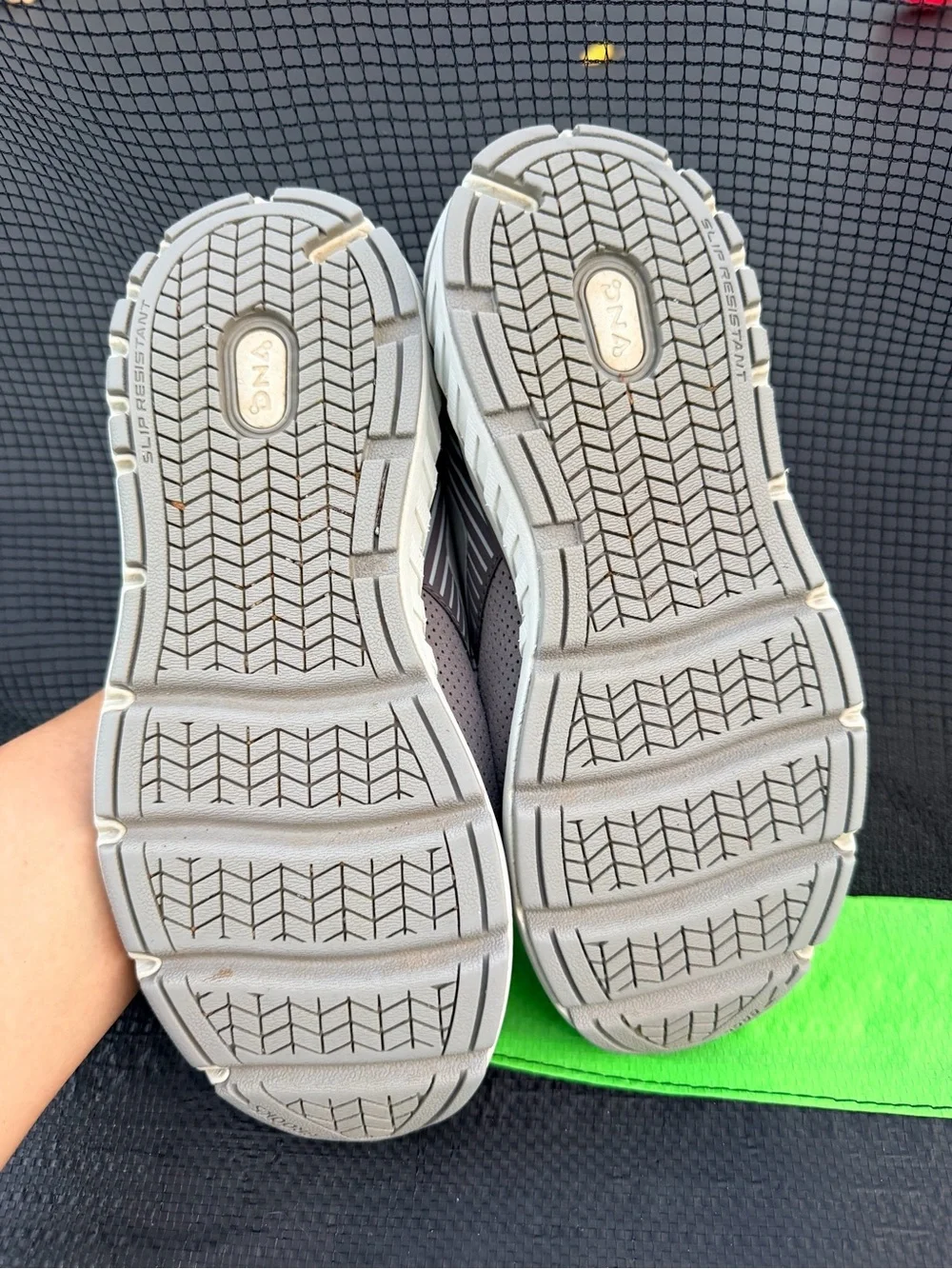 Brooks Addiction Walker Gray Running Shoes Sneakers Sz 8.5 Womens